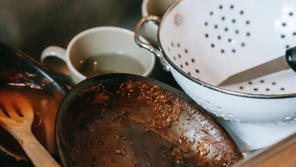 How to Clean a Cast Iron Skillet: Ultimate Guide for Rust Removal